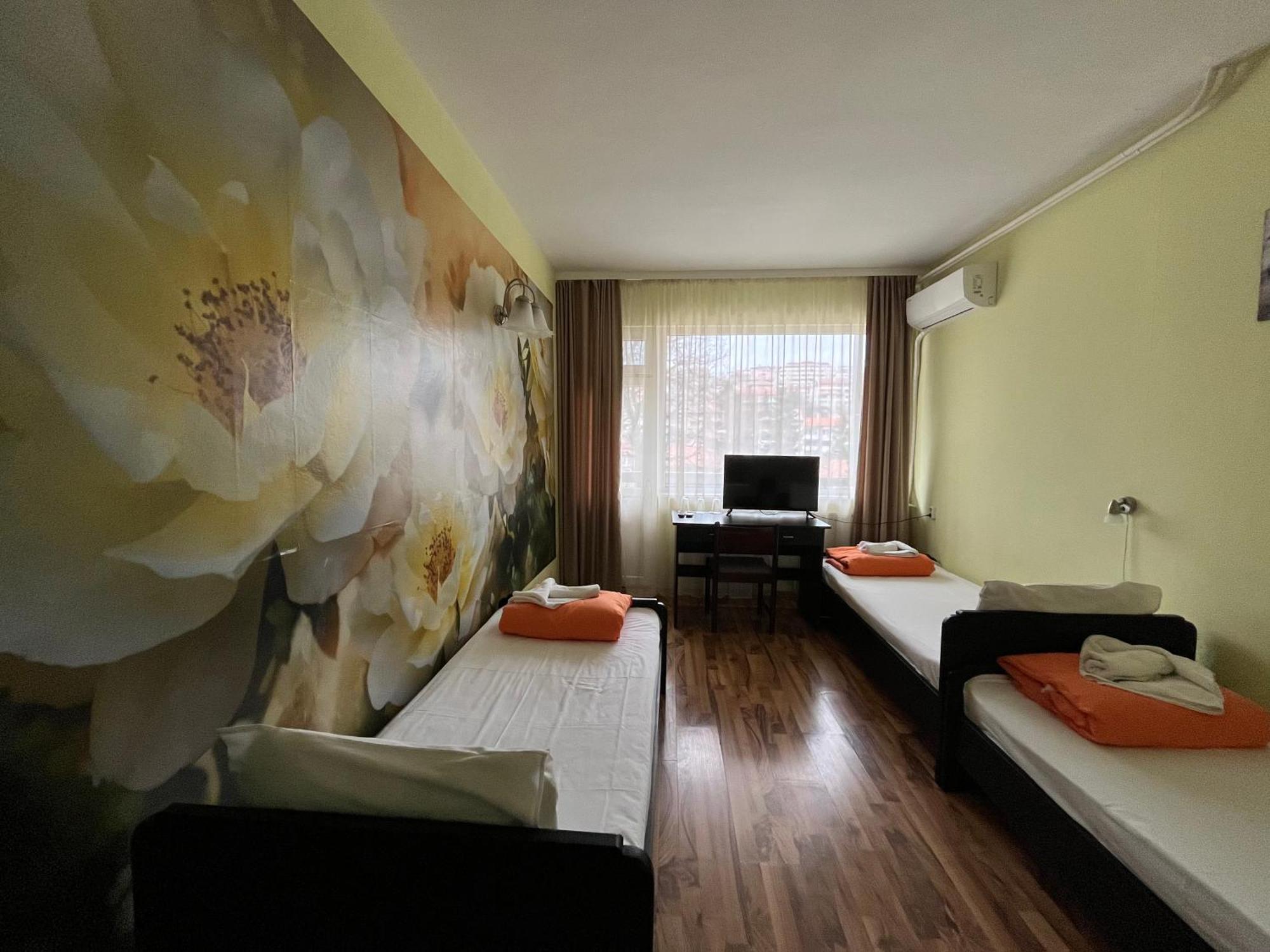 Park Hotel Ivailo Veliko Turnovo Ruang foto