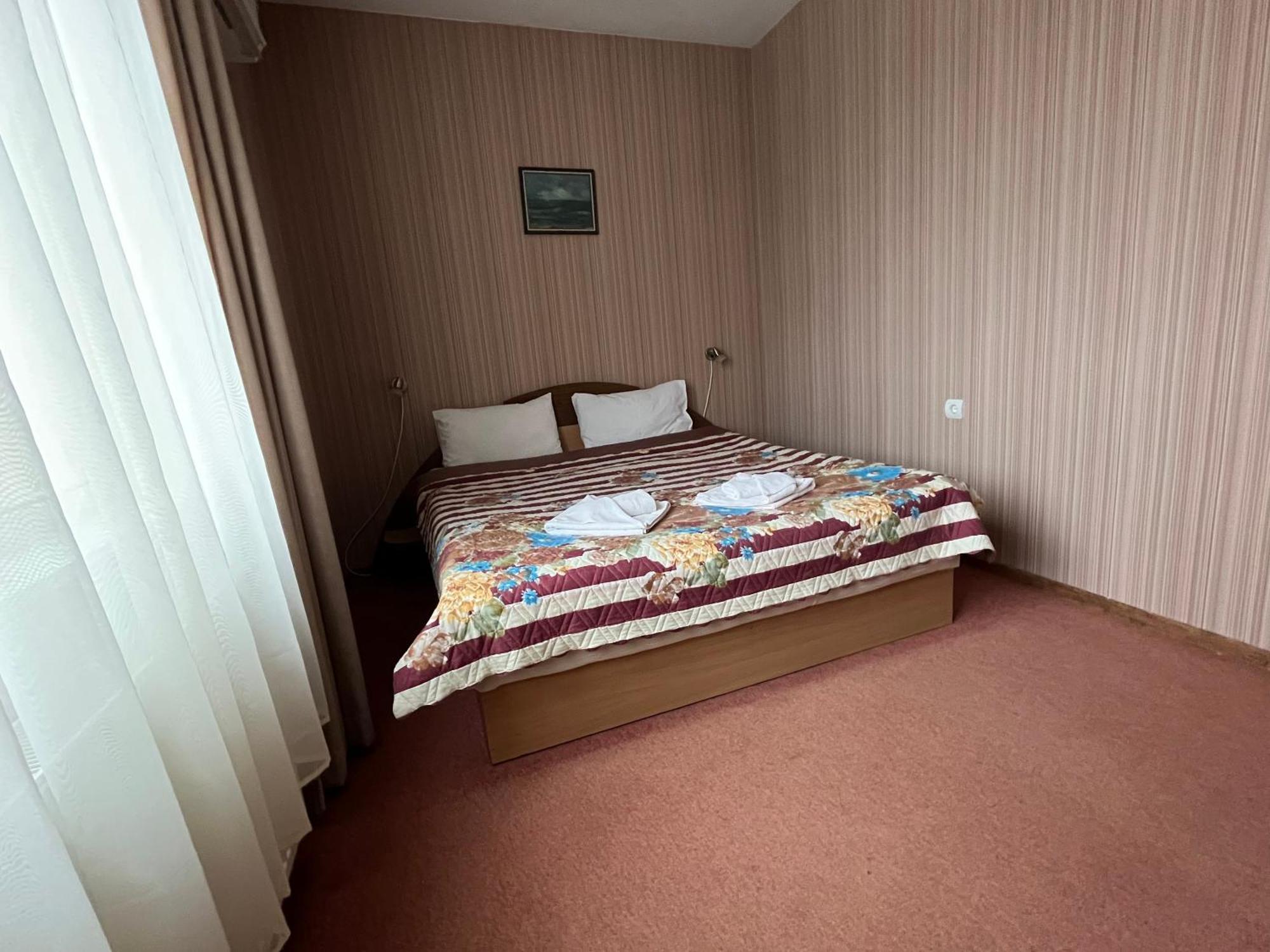 Park Hotel Ivailo Veliko Turnovo Ruang foto