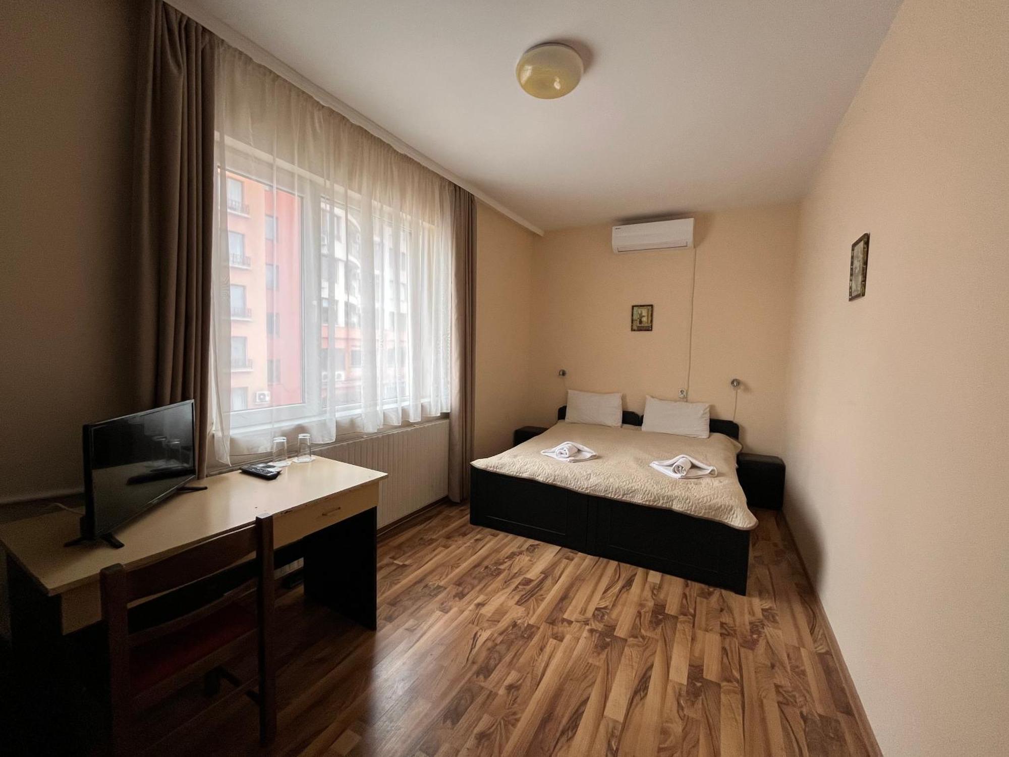 Park Hotel Ivailo Veliko Turnovo Ruang foto