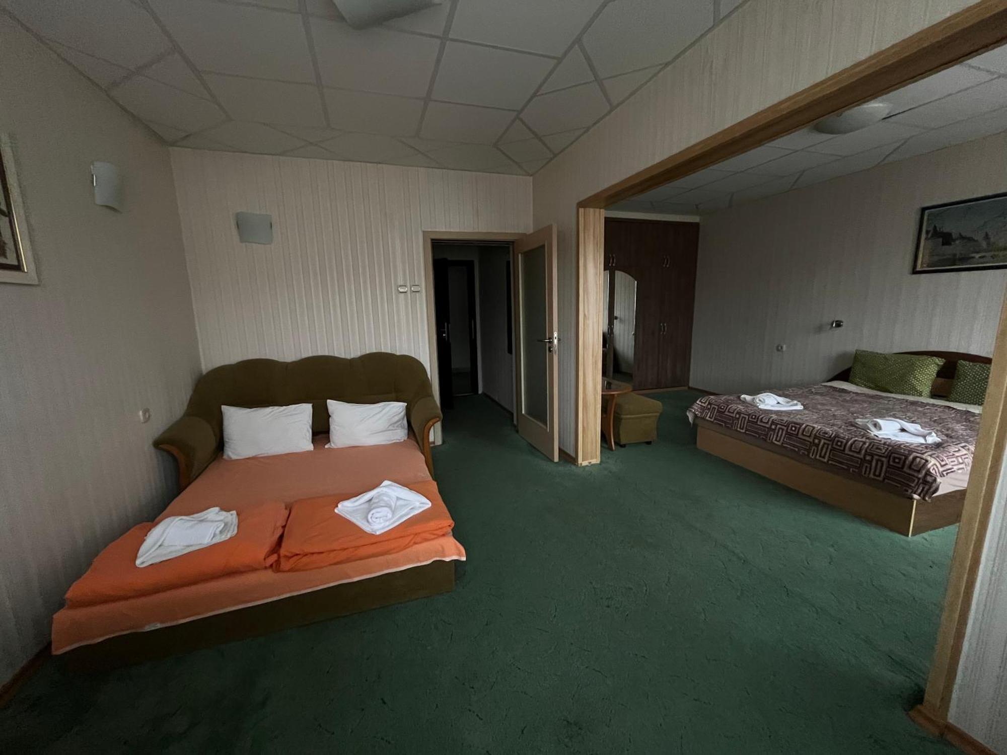 Park Hotel Ivailo Veliko Turnovo Ruang foto