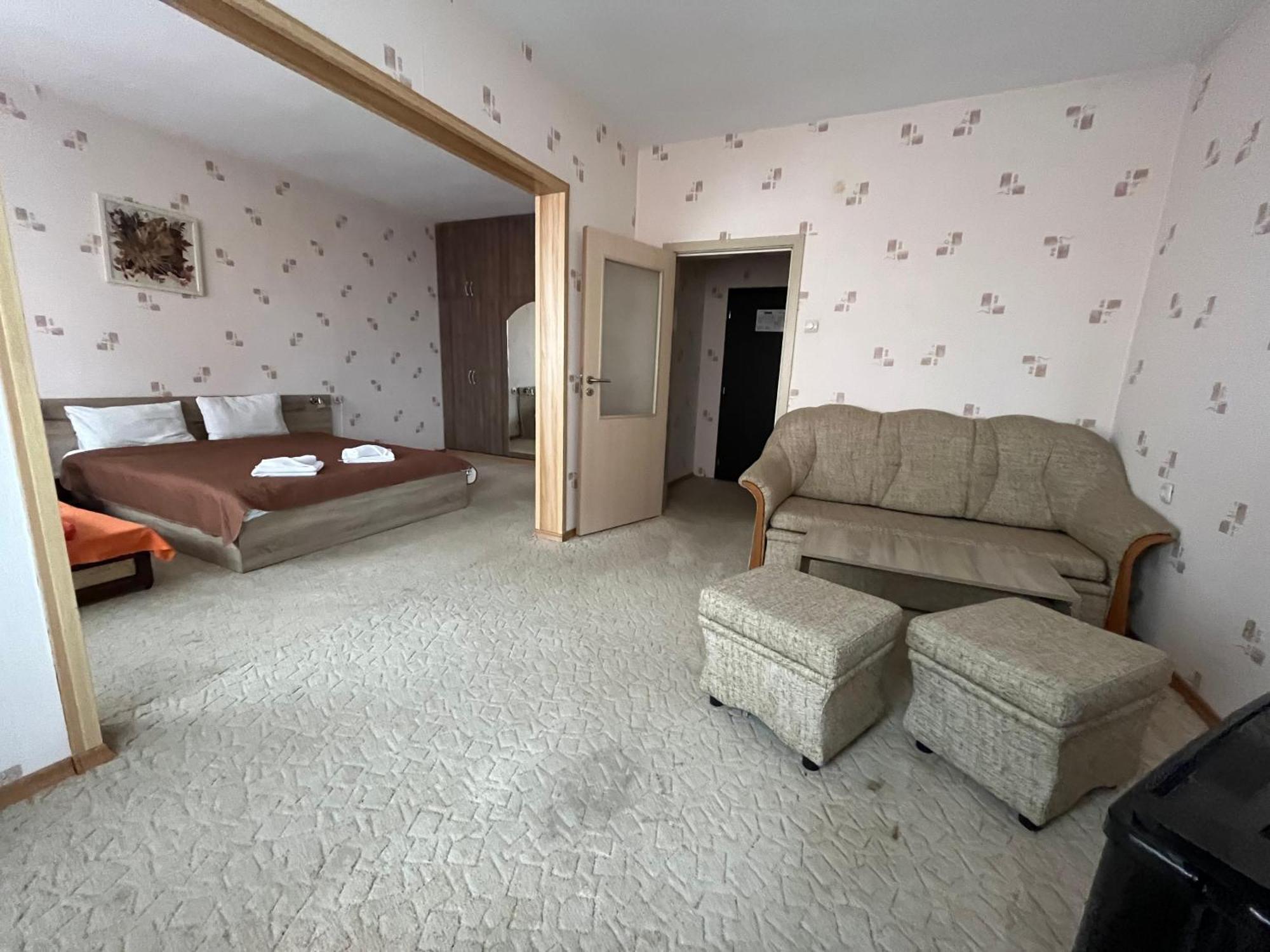 Park Hotel Ivailo Veliko Turnovo Ruang foto